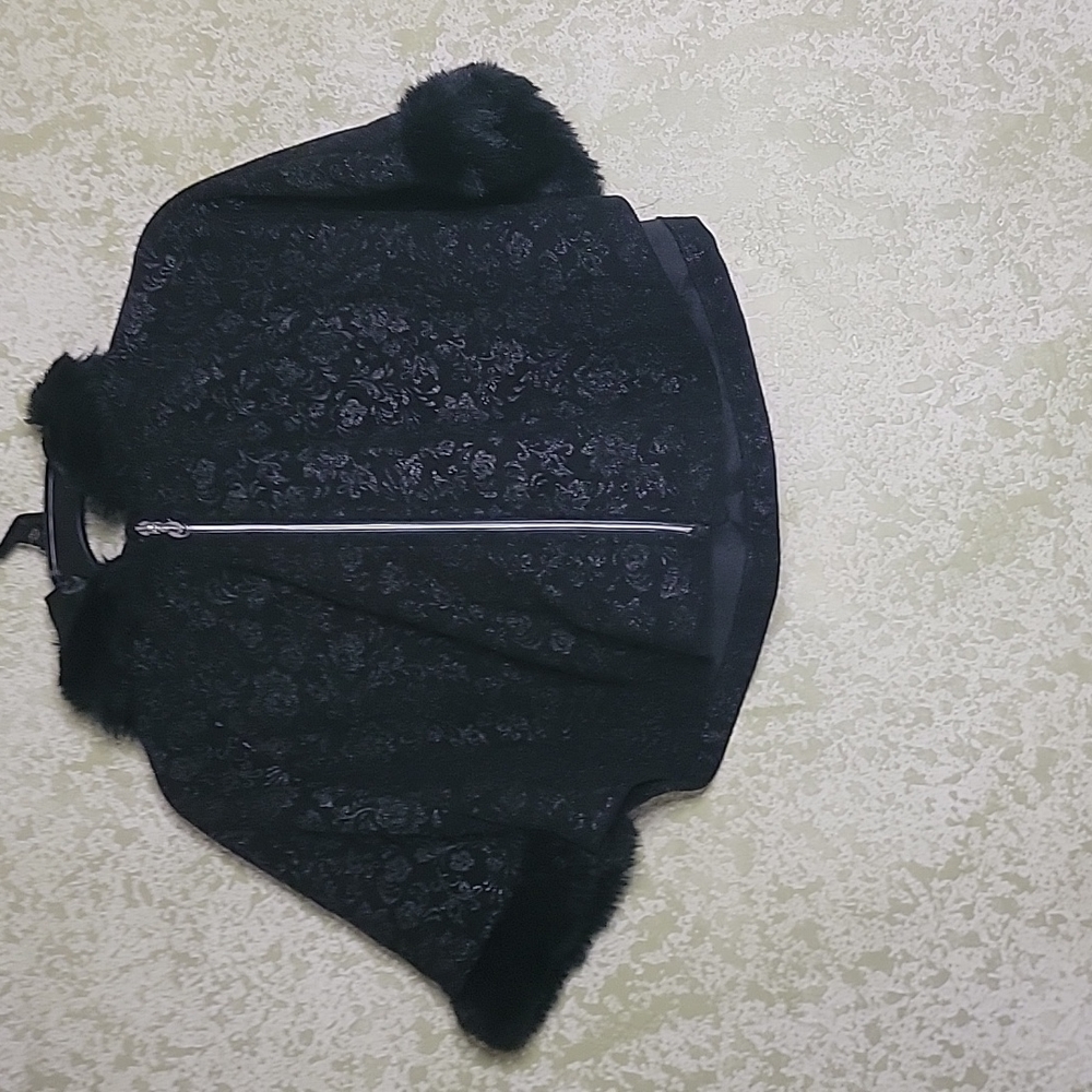 Guess  coat  5/6 girls
